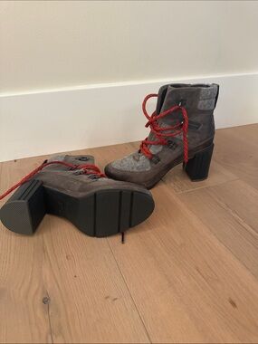 Sorel Brown and Gray Lace-Up Block Heel Boots with Red Laces